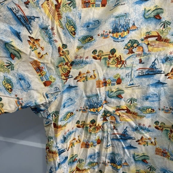 Disney Parks Vacation Club Hotel Resorts Icons Men's Button Up Map NWT - Picture 6 of 9